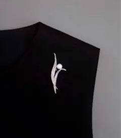 イタリアで購入 新品 流線 リーフ パール ビジュー ブローチ シルバー