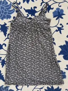 UNIQLO花柄ブラトップワンピ　ブラック×ホワイト