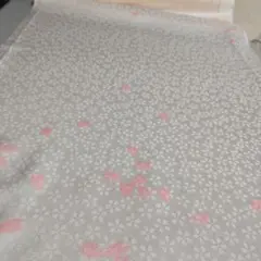 正絹 桜地紋の綸子 淡い桜色 210cm