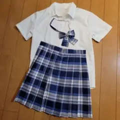 制服風　白と青のチェック プリーツスカート