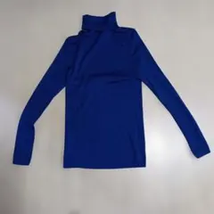 UNIQLO 青 タートルネック リブ編みセーター