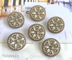 フラワーホワイトパールボタン　ヴィンテージ　アンティーク　シャネル