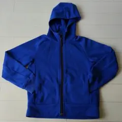 フード付きスウェットパーカー　青　140センチ