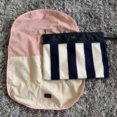 【美品】DORACOおむつポーチ　おむつ替えシート　セット