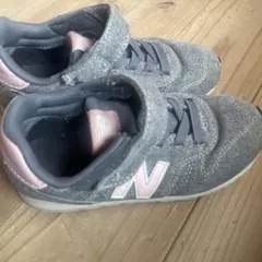 New Balance 373 キッズスニーカー グレー/ピンク18.5
