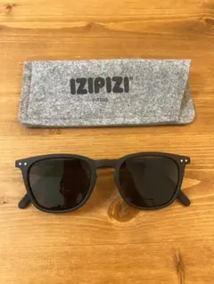 IZIPIZI #Eサングラス ケース付きのサムネイル