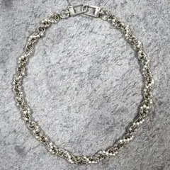 Item thumbnail for item 9bfcd76b-a5f9-451f-a936-7368cfc2e43e