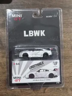 MINI GT LB Works Nissan GT-R Matte White - メルカリ
