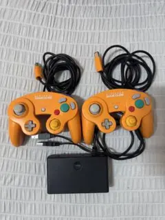 ゲームキューブコントローラー2台、接続タップ