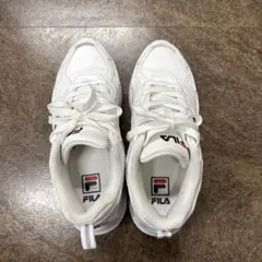 FILA スニーカー