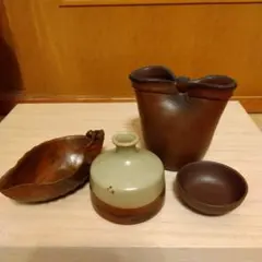 二つ穴花器　一輪挿　豆皿　葉っぱの形の入れ物等　美濃焼？