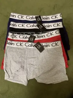 正*寛様 新品未使用 Calvin Klein ボクサーパンツ 4枚セット Mサ