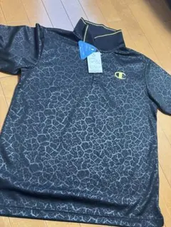 Champion 黒模様ハイネックポロシャツ