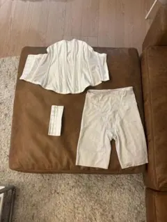 【最終値下げ】ホワイト ビスチェ　ガードル