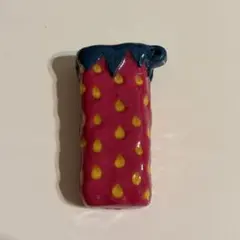 ハンドメイド　いちごライターケース　BIC対応