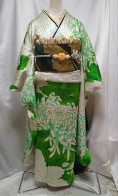 振袖 フルセット 昭和レトロ 菊文様 アイボリー地×鮮やかグリーン 金彩 