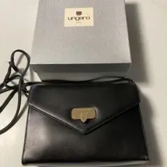 Ungaro ブラックレザーショルダーバッグ