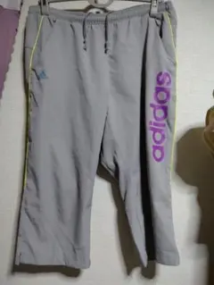 adidas グレー パンツ