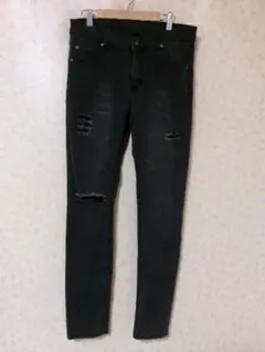 102921 チープマンデー　ブラックジーンズ　ダメージ加工　33