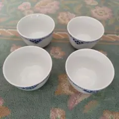 陶器製 湯飲み 4個セット 白と青の模様