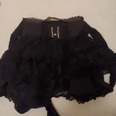 LIZLISA フリル付き黒ミニスカート