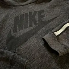 NIKE フード付きトレーナー　Sサイズ　大きめ