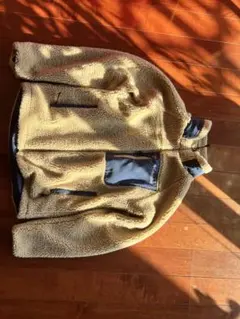 ベージュ フリースジャケット ジップアップ