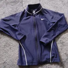 Nike ラッシュガード XS ネイビー130 女児