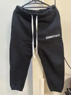 ESSENTIALS ブラック ジョガーパンツ