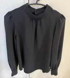 スタンドカラーブラウス　GU ジーユー　ブラック　長袖