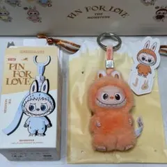 POPMART PIN FOR LOVE ラブブ　イニシャルJ