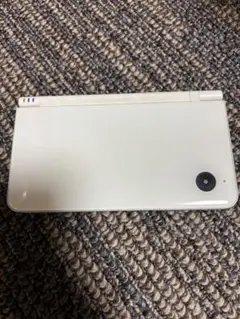 ニンテンドーDSi LL 本体　ホワイト