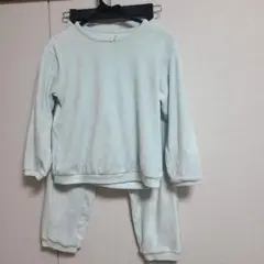 ユニクロ　フリースセット　パジャマ　長袖　水色　130
