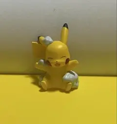 ポケモン　ピカチュウ フィギュア