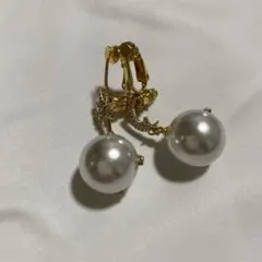 Item thumbnail for item d52b28ea-ca9f-4ba0-a2e1-9c5f428b5e7c