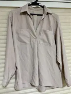 INGNI イング　シャツ　長袖　ベージュ　Vネック