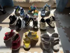 ベビーシューズお好きな靴2足で1200円
