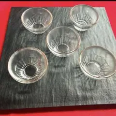新品未使用　金渕ガラス小鉢　金縁　夏珍味入れ　激安有田焼波佐見焼盃杯素麺のサムネイル