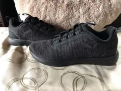 Puma ブラック スニーカー　26cm