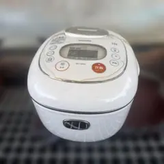 TOSHIBA RC-10VRT 炊飯器 ホワイト5.5合炊き2023年製 Amazon | RC-10VXT-W(グランホワイト) 炎匠炊き 真空圧力IH