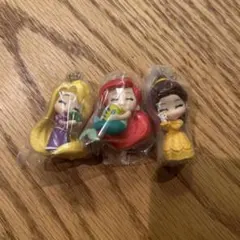 ディズニープリンセス ぎゅーこっと ラプンツェル アリエル ベル