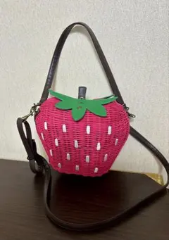 Chalmiere いちごショルダーバッグ - メルカリ