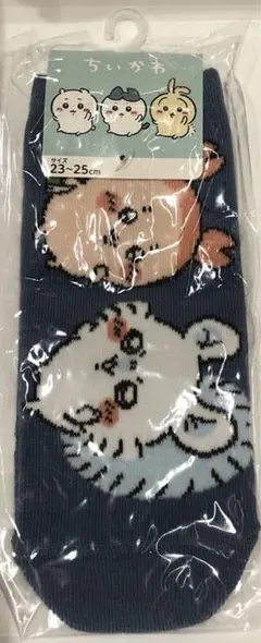 ちいかわ　モモンガ　カニちゃん　古本屋　くつ下