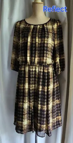 大変美品　Reflect 上品で可愛いワンピース　チェック