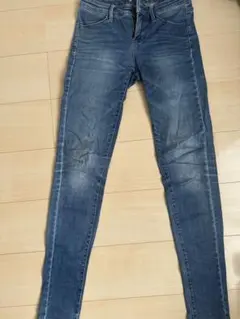 UNIQLOデニムパンツ