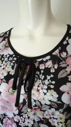 【新品】スーパービューティー脇レース切替プリントワンピース44