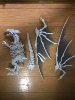 ネ*※様 shf仮面ライダー ？XXXとFRS 青眼の白龍　カスタム品 shf仮面ライダー ？XXXとFRS 青眼の白龍 カスタム品一部修復 Figure-