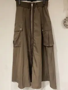 ブラウン フレアスカート 前面ファスナー