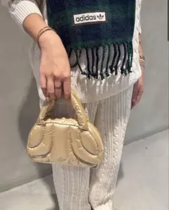 adidasオリジナルス　ミニ ボーリングバッグ メタリック