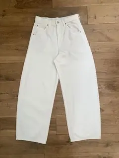 UNIQLOバギーカーブジーンズ 00WHITE サイズ25股下75